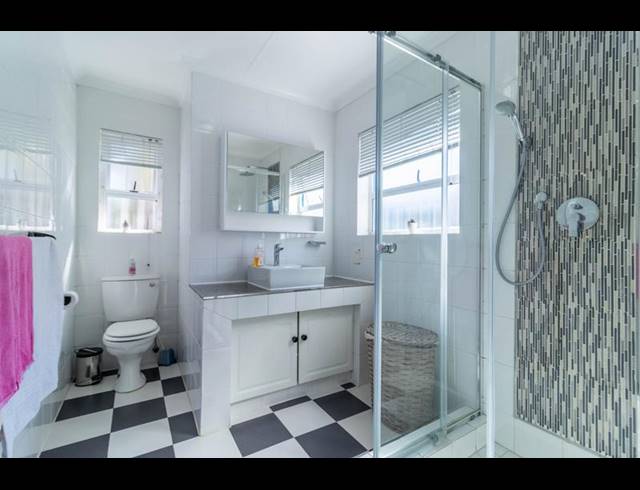 3 BEDROOM HOUSE FOR SALE IN KENSINGTON